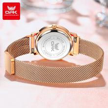 Cargar imagen en el visor de la galería, Reloj de Mujer en acero inoxidable (luminoso y resistente al agua)
